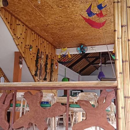 Beten Enjung Home Stay&Waroeng Amed Esterno foto