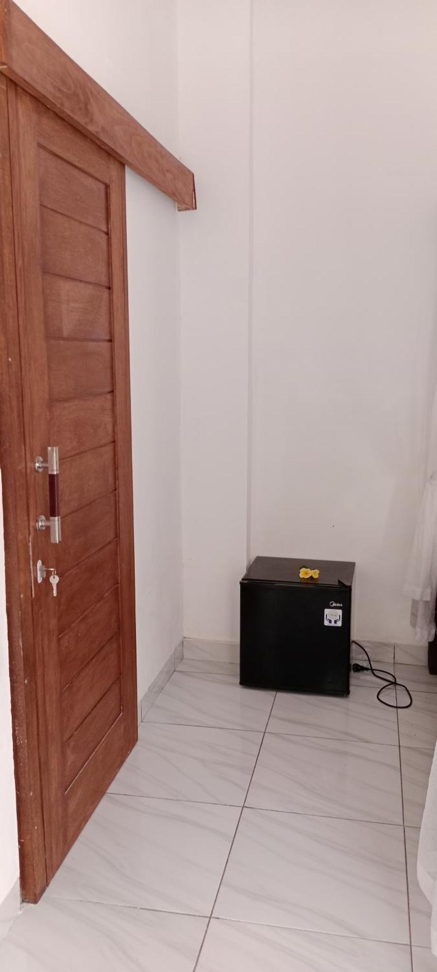 Beten Enjung Home Stay&Waroeng Amed Esterno foto