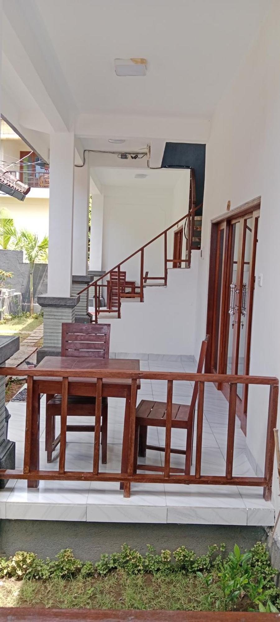 Beten Enjung Home Stay&Waroeng Amed Esterno foto