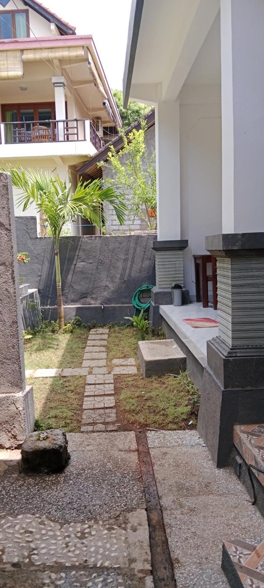Beten Enjung Home Stay&Waroeng Amed Esterno foto